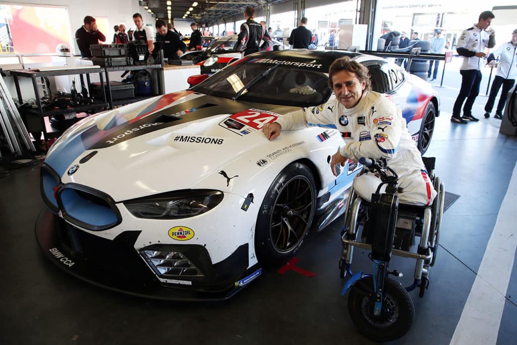 Risultato immagini per zanardi campione di gran turismo dopo l'incidente