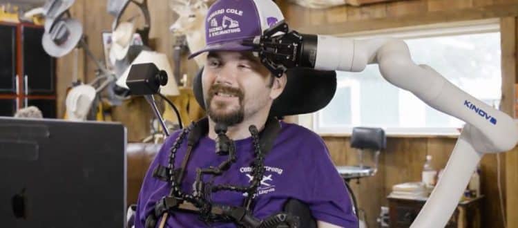 neuralink-bracci-robotici-altravoce